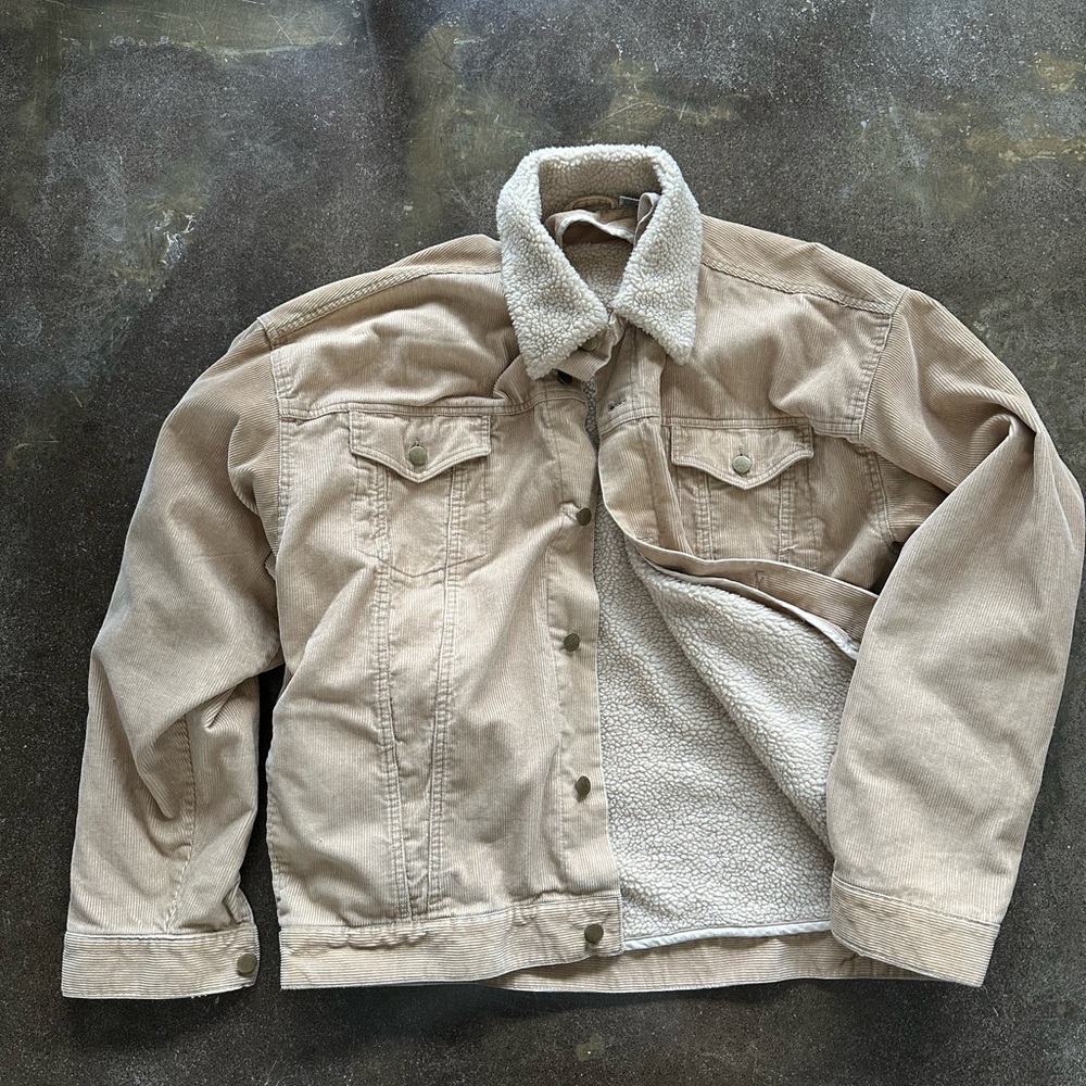 Marlboro Corduroy Jacket With Removable Sherpa Lining | size : Men’s Large.